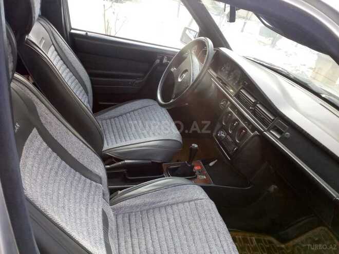 Mercedes 190 1990, 500,000 km - 2.0 л - Quba