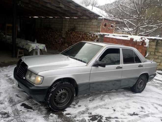 Mercedes 190 1990, 500,000 km - 2.0 л - Quba