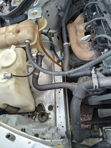 Mercedes 190 1992, 235,000 km - 1.8 l - Qazax