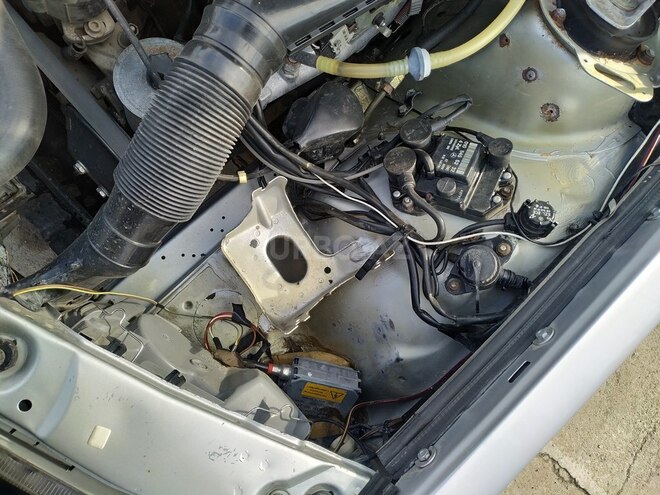 Mercedes 190 1992, 235,000 km - 1.8 l - Qazax