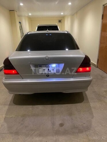 Mercedes C 230 2000, 389,000 km - 2.3 l - Bakı