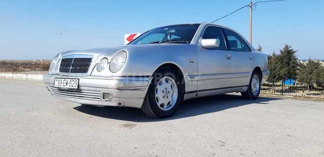 Mercedes E 220 1998, 357,000 km - 2.2 l - Bakı