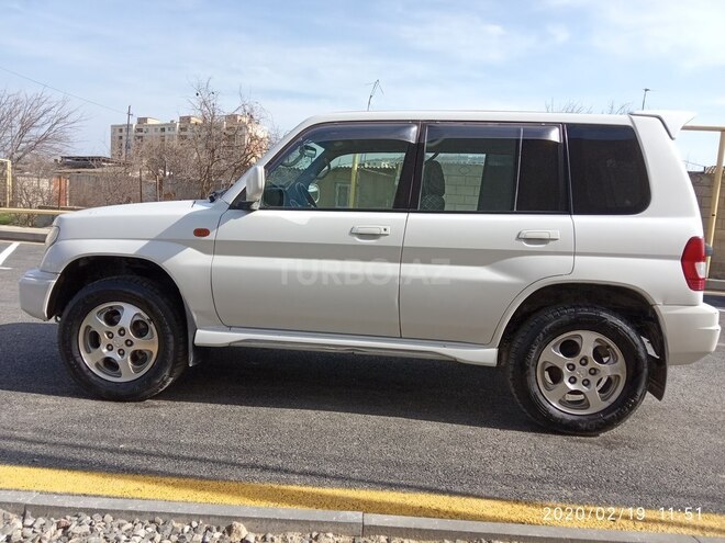 Mitsubishi Pajero io 1999, 148,500 km - 1.8 l - Bakı