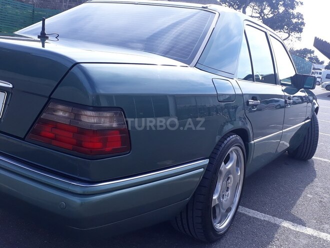 Mercedes E 220 1994, 222,000 km - 2.2 l - Bakı