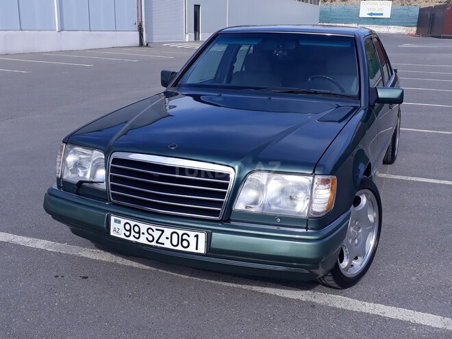 Mercedes E 220 1994, 222,000 km - 2.2 l - Bakı