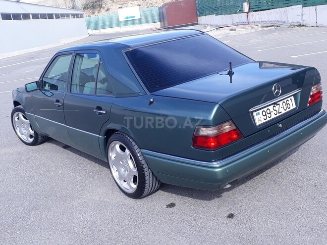 Mercedes E 220 1994, 222,000 km - 2.2 l - Bakı