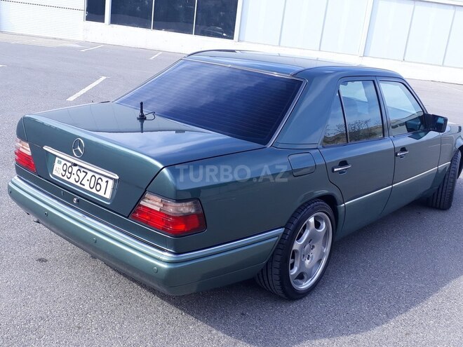 Mercedes E 220 1994, 222,000 km - 2.2 l - Bakı