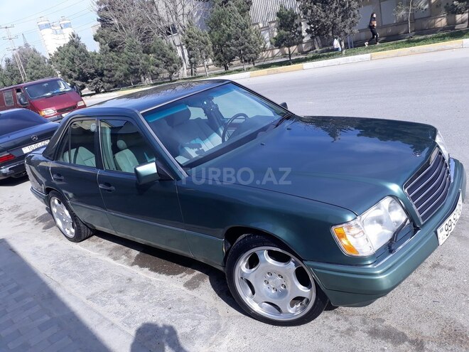 Mercedes E 220 1994, 222,000 km - 2.2 l - Bakı