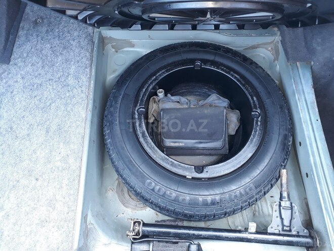Mercedes E 220 1994, 222,000 km - 2.2 l - Bakı