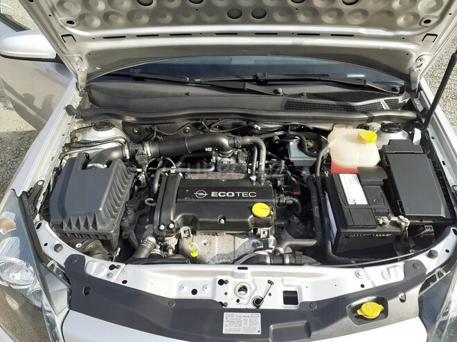 Opel Astra 2005, 121,000 km - 1.4 l - Gəncə