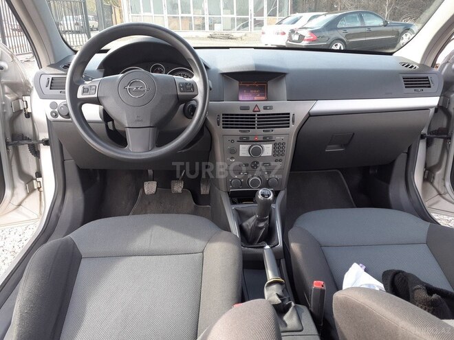 Opel Astra 2005, 121,000 km - 1.4 l - Gəncə