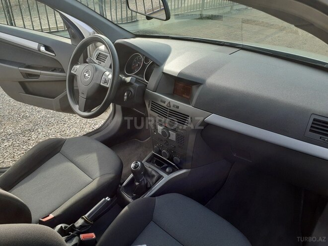 Opel Astra 2005, 121,000 km - 1.4 l - Gəncə
