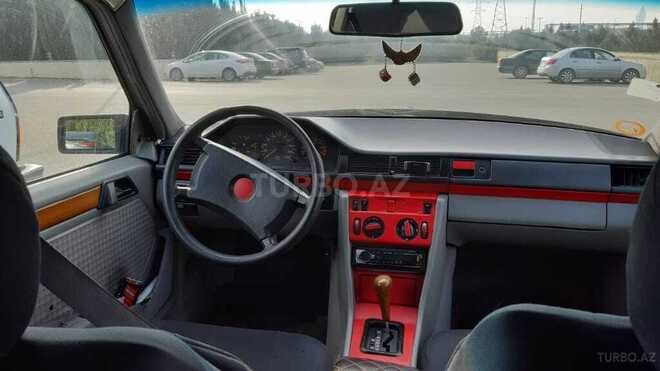 Mercedes E 230 1991, 160,000 km - 2.3 l - Bakı