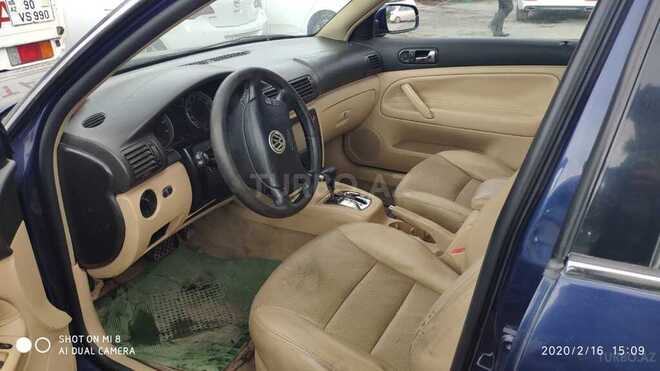 Volkswagen Passat 2001, 300,000 km - 1.8 л - Bakı