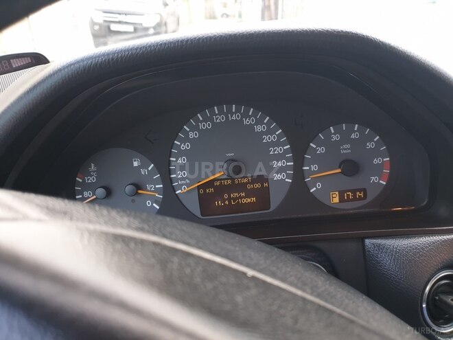 Mercedes E 240 2000, 204,000 km - 2.4 l - Bakı