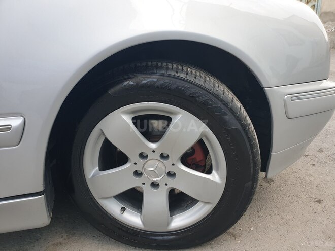 Mercedes E 240 2000, 204,000 km - 2.4 l - Bakı