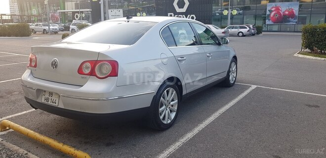 Volkswagen Passat 2010, 197,972 km - 2.0 л - Bakı