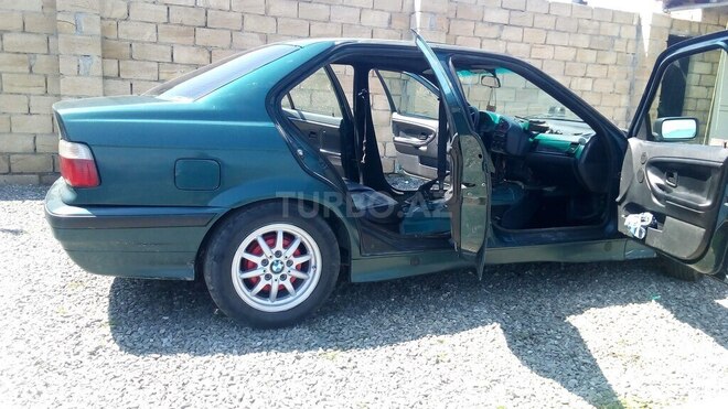 BMW 316 1992, 260,000 km - 1.6 l - İsmayıllı