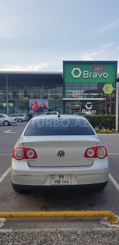 Volkswagen Passat 2010, 197,972 km - 2.0 л - Bakı