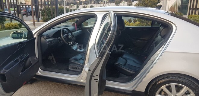Volkswagen Passat 2010, 197,972 km - 2.0 л - Bakı