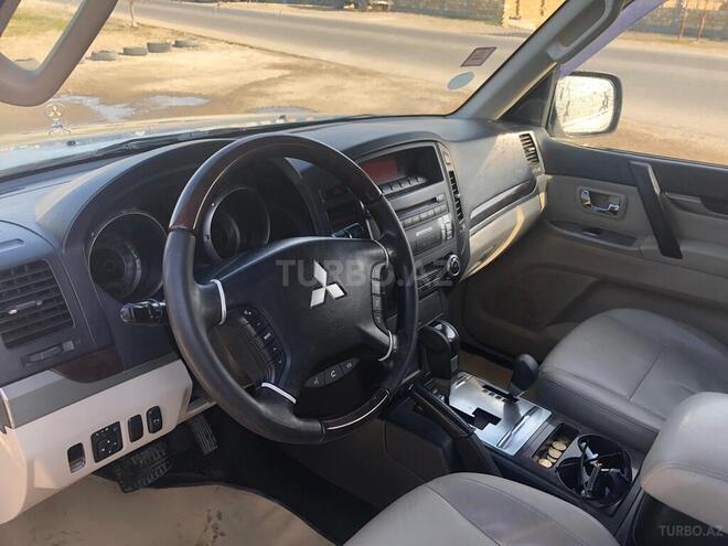 Mitsubishi Pajero 2011, 317,057 km - 3.5 l - Bakı