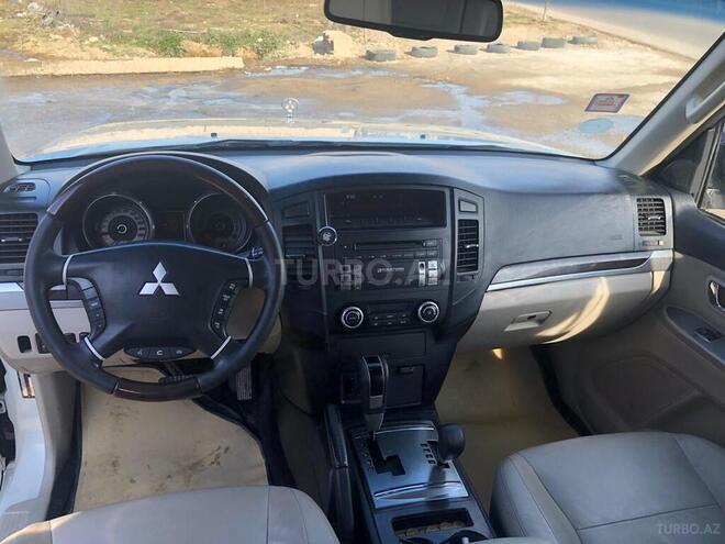 Mitsubishi Pajero 2011, 317,057 km - 3.5 l - Bakı