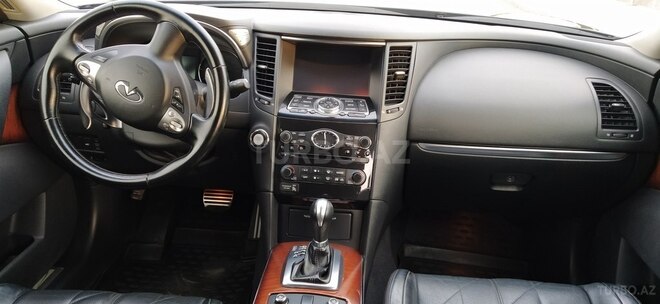 Infiniti QX70 2013, 111,000 km - 3.7 l - Gəncə
