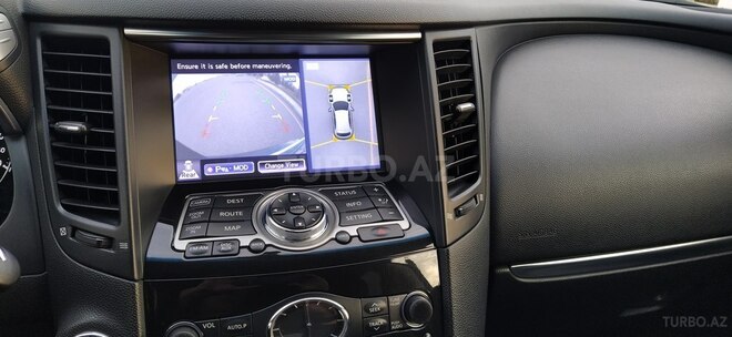 Infiniti QX70 2013, 111,000 km - 3.7 l - Gəncə
