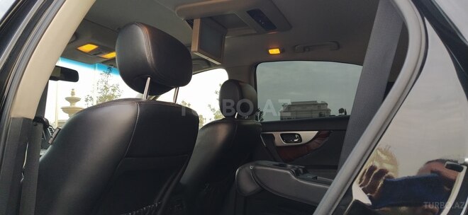 Infiniti QX70 2013, 111,000 km - 3.7 l - Gəncə