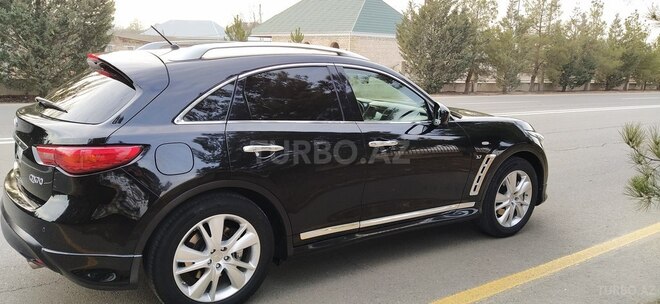 Infiniti QX70 2013, 111,000 km - 3.7 l - Gəncə