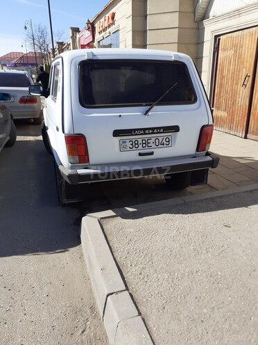 LADA (VAZ) Niva 2011, 90,000 km - 1.7 l - Qusar