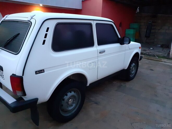 LADA (VAZ) Niva 2011, 90,000 km - 1.7 l - Qusar