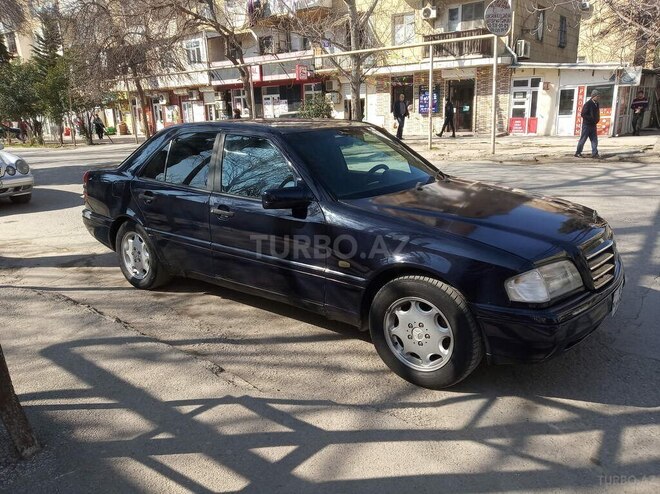 Mercedes C 200 1995, 240,000 km - 2.0 л - Bakı