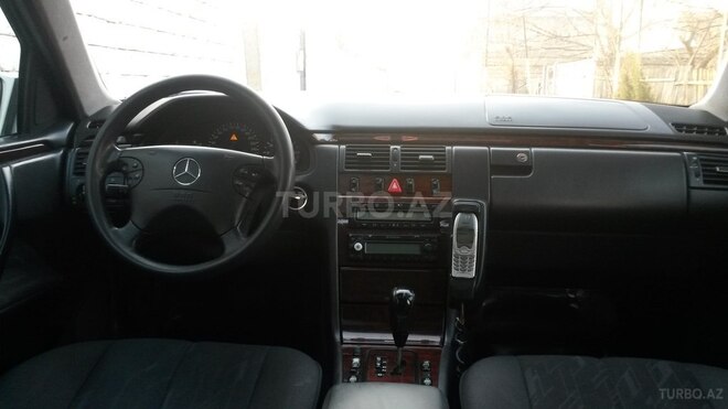 Mercedes E 200 2002, 572,000 km - 2.0 l - Mingəçevir