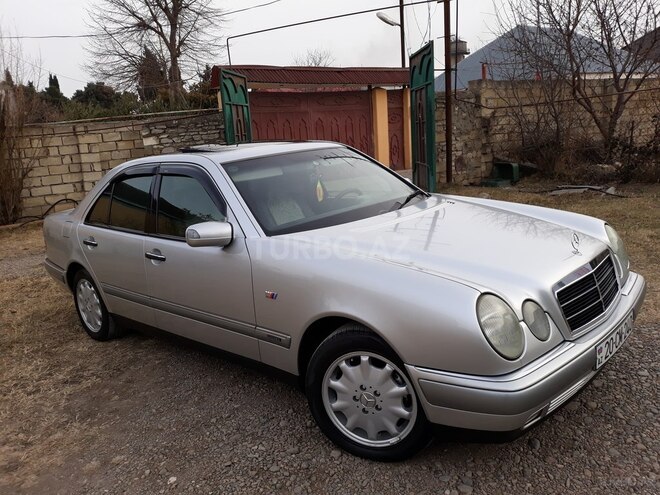 Mercedes E 240 1998, 193,000 km - 2.4 l - Tovuz