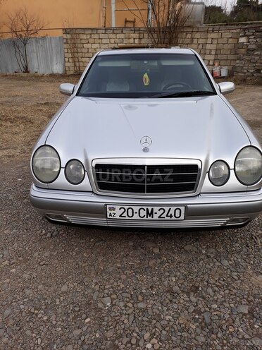 Mercedes E 240 1998, 193,000 km - 2.4 l - Tovuz