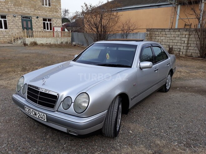 Mercedes E 240 1998, 193,000 km - 2.4 l - Tovuz