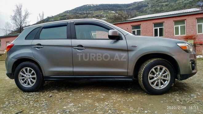 Mitsubishi ASX 2013, 150,000 km - 0.2 л - Yardımlı