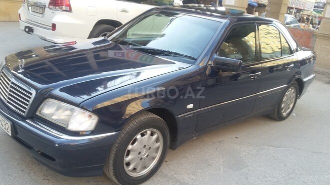 Mercedes C 200 2000, 165,000 km - 2.0 l - Bakı