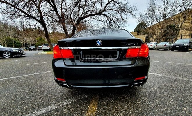 BMW 750 2011, 118,000 km - 4.4 л - Bakı