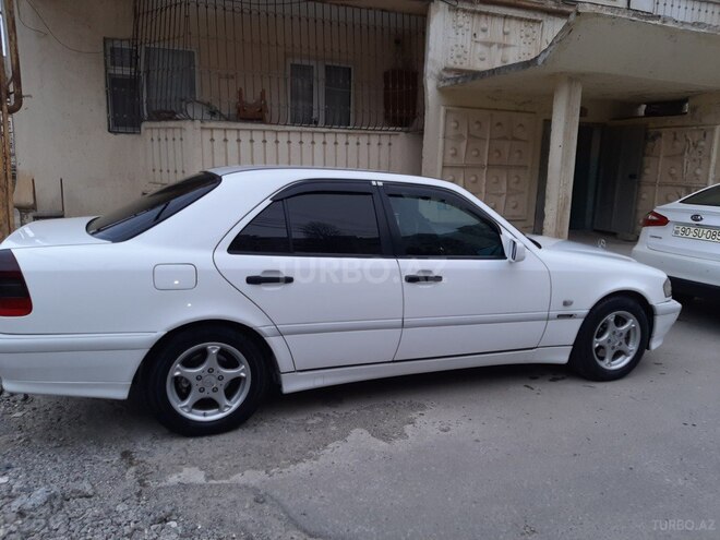 Mercedes C 220 1998, 384,000 km - 2.2 l - Bakı
