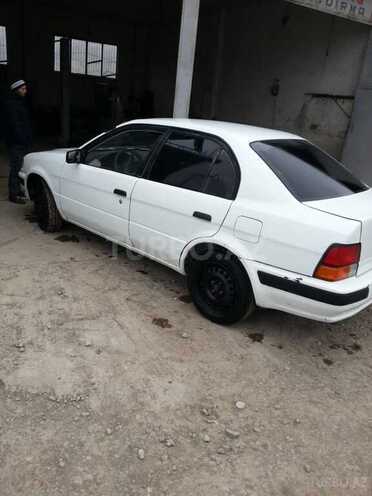 Toyota Corolla 1995, 370,000 km - 1.6 l - Şəki