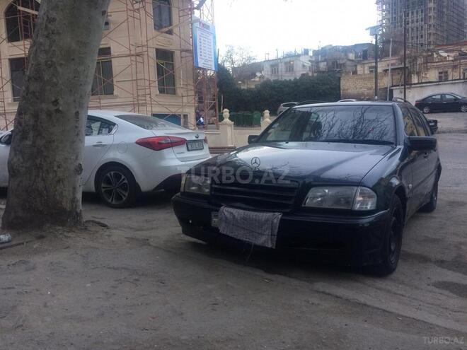 Mercedes C 220 1999, 750,000 km - 2.2 l - Bakı
