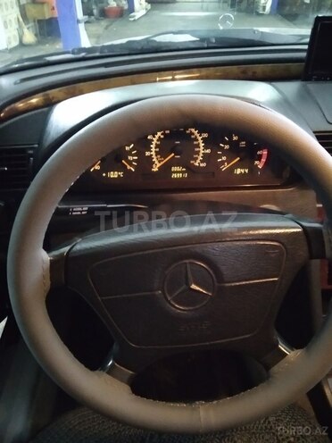 Mercedes C 230 1998, 269,900 km - 2.3 l - Bakı