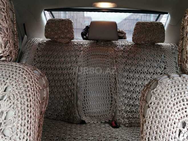 Mercedes E 240 1999, 180,029 km - 2.4 л - Gəncə
