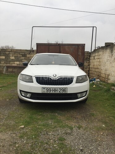 Skoda Octavia 2013, 565,000 km - 1.2 l - Bakı