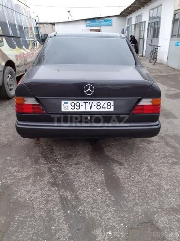 Mercedes E 230 1986, 362,589 km - 2.3 l - Bakı