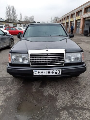 Mercedes E 230 1986, 362,589 km - 2.3 l - Bakı