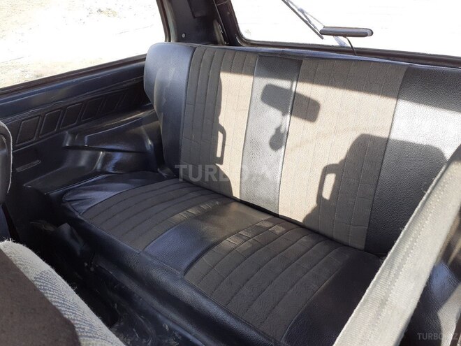 LADA (VAZ) Niva 2002, 21,000 km - 1.7 l - Qusar