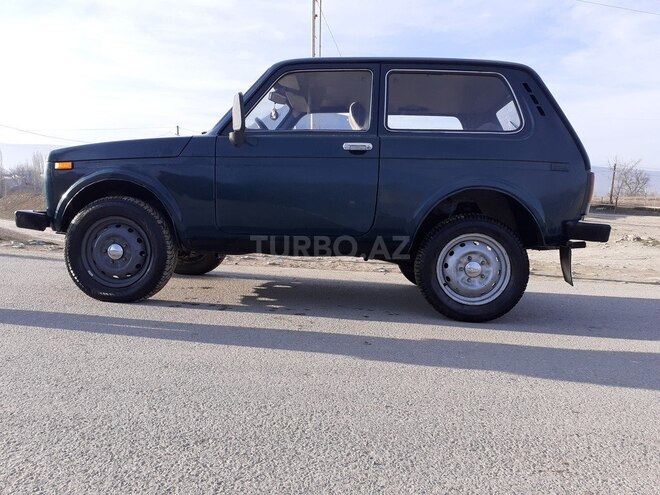 LADA (VAZ) Niva 2002, 21,000 km - 1.7 l - Qusar